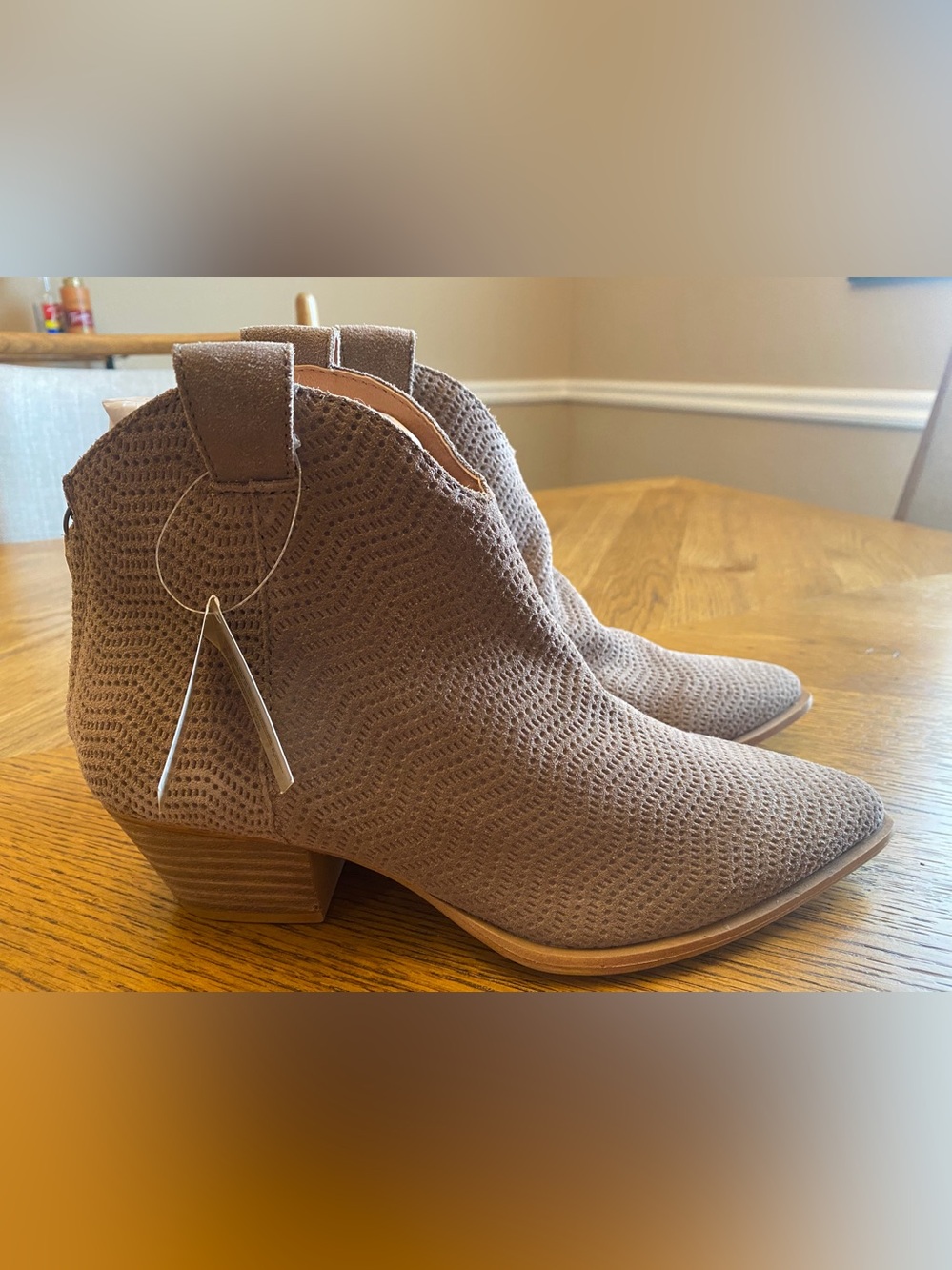 Dingo Textured Tan Ankle Booties